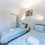 Appartement T1 Clube Da Rocha -500m Da *