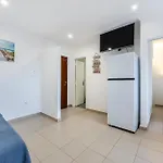 T1 Clube Da Rocha -500m Da *