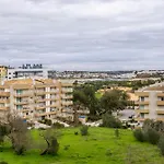 T1 Clube Da Rocha -500m Da Appartement *